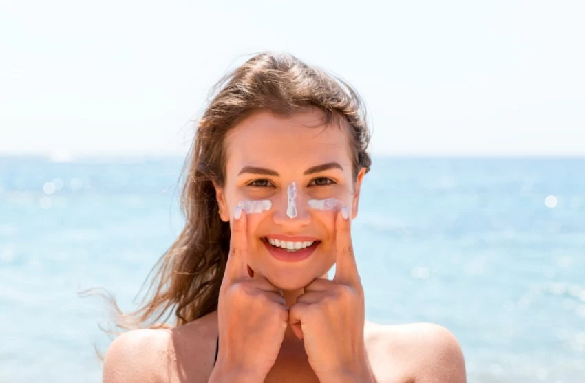 Your Skin's Best Defence: Discover the Dermatologist-Approved "Holy Grail" Facial Sunscreen