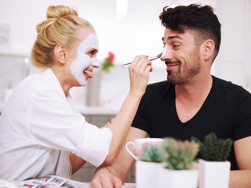 Skincare Secrets for Couples Who Want to Glow Together